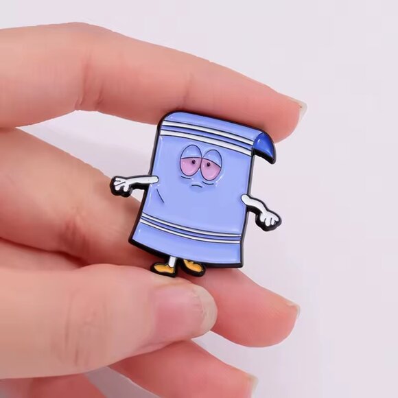 SOUTH PARK TOWELIE Collectible Enamel Pin 116A5 - Picture 1 of 4